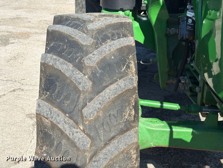 image for item ED5000 2022 John Deere 5115M MFWD tractor