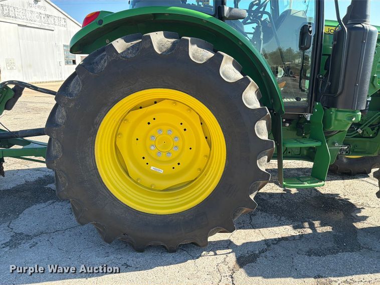 image for item ED5000 2022 John Deere 5115M MFWD tractor