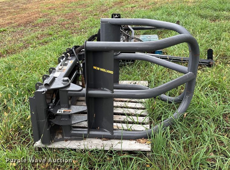 image for item EE4120 2019 CNH bale grabber