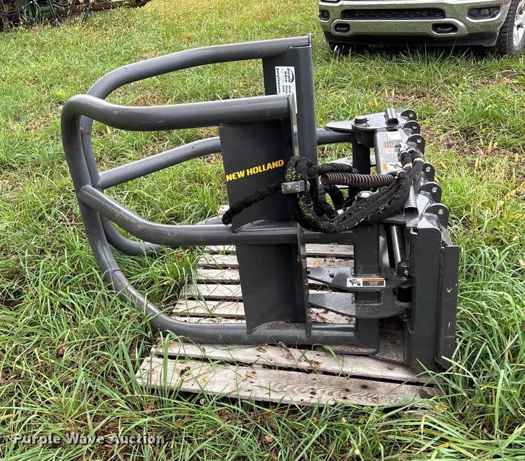 image for item EE4120 2019 CNH bale grabber
