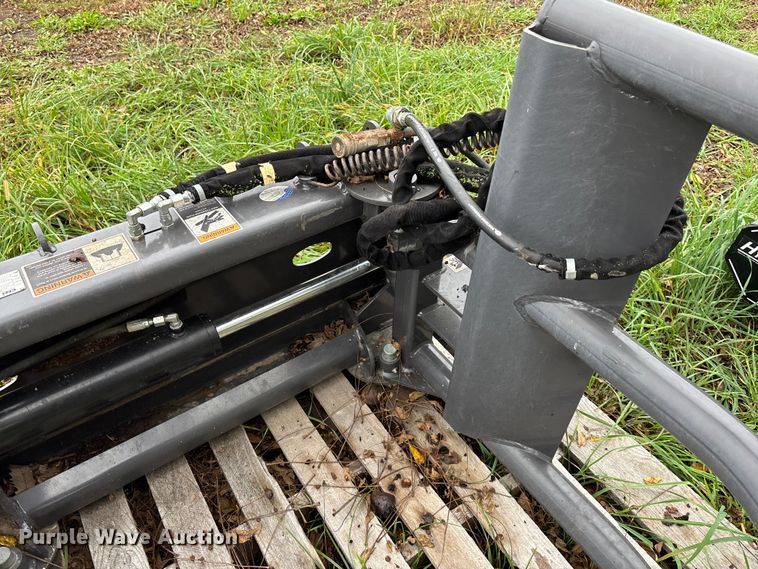 image for item EE4120 2019 CNH bale grabber