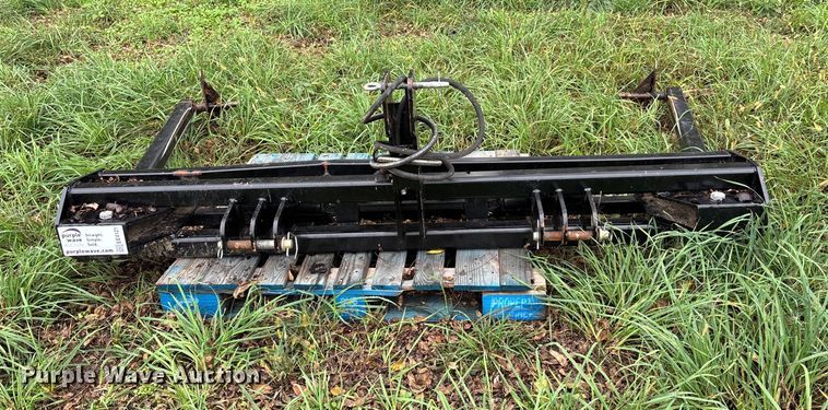 image for item EE4121 Hydrated Hydra TM200 hay bale unroller