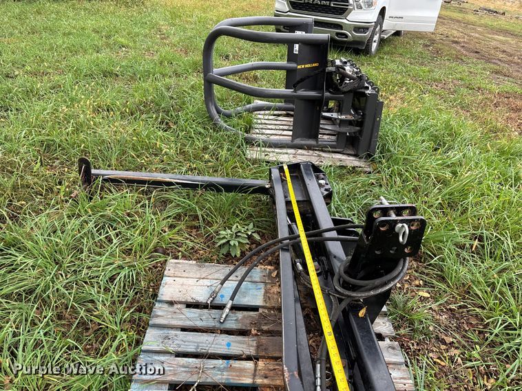 image for item EE4121 Hydrated Hydra TM200 hay bale unroller