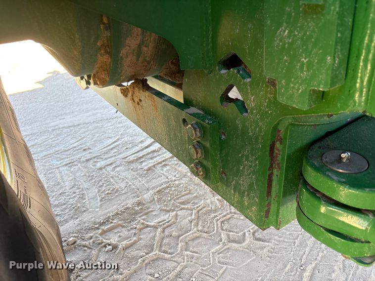 image for item EF6138 2014 John Deere 9510R 4WD tractor