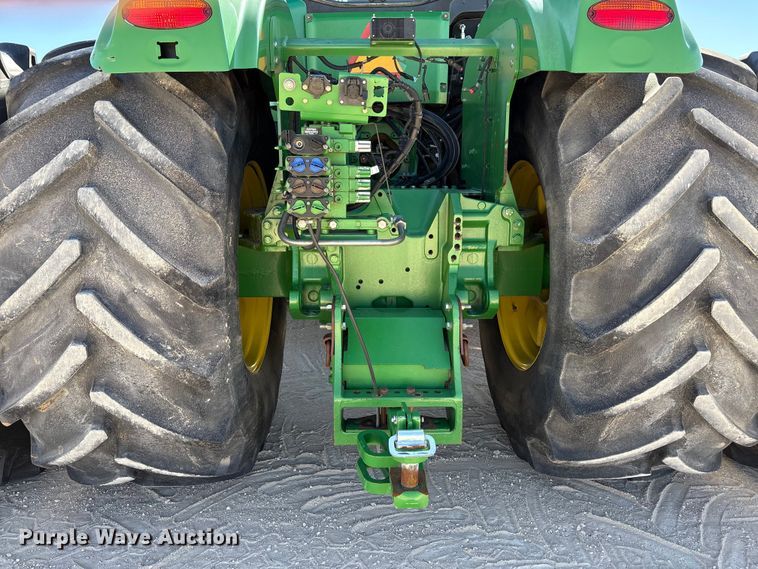 image for item EF6138 2014 John Deere 9510R 4WD tractor