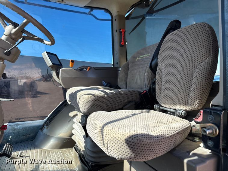 image for item EF6138 2014 John Deere 9510R 4WD tractor