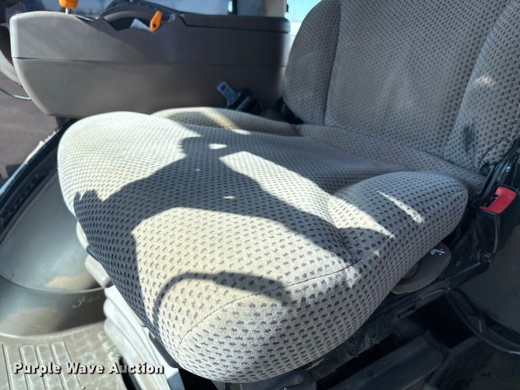 image for item EF6138 2014 John Deere 9510R 4WD tractor