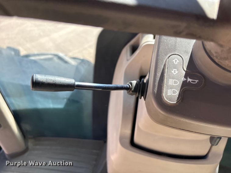 image for item EF6138 2014 John Deere 9510R 4WD tractor