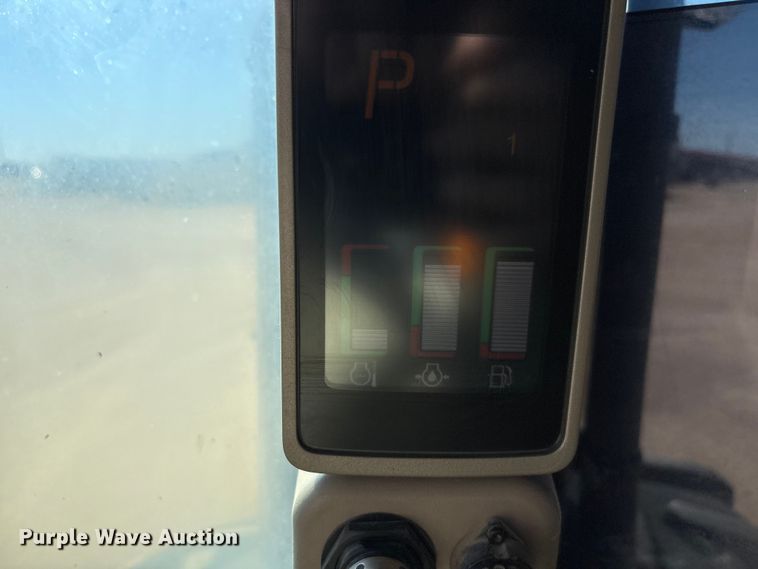 image for item EF6138 2014 John Deere 9510R 4WD tractor