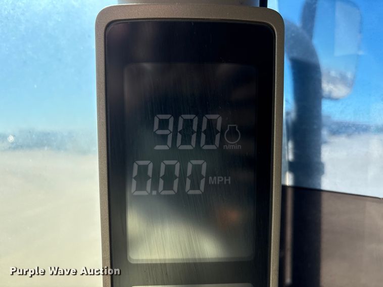 image for item EF6138 2014 John Deere 9510R 4WD tractor