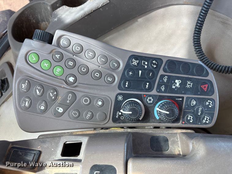 image for item EF6138 2014 John Deere 9510R 4WD tractor