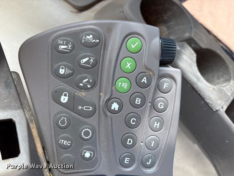 image for item EF6138 2014 John Deere 9510R 4WD tractor