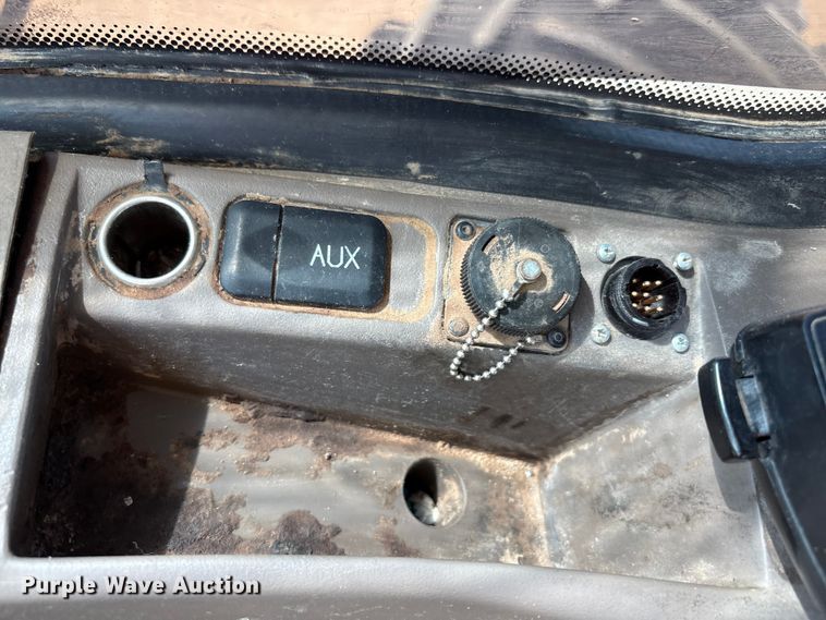 image for item EF6138 2014 John Deere 9510R 4WD tractor