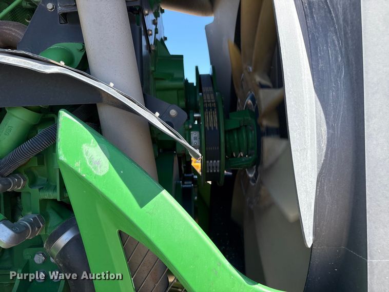 image for item EF6138 2014 John Deere 9510R 4WD tractor