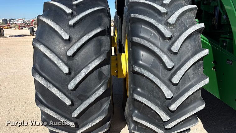 image for item EF6138 2014 John Deere 9510R 4WD tractor