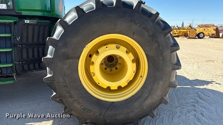 image for item EF6138 2014 John Deere 9510R 4WD tractor