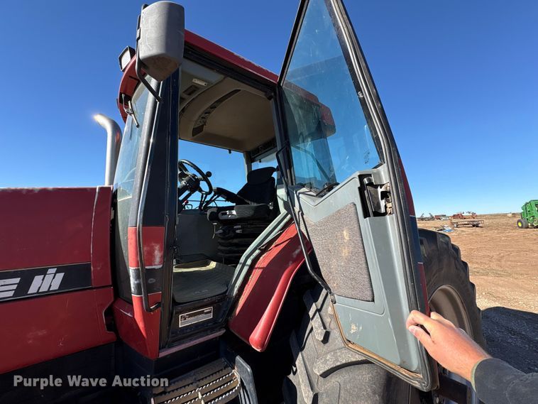 image for item EF6142 1996 Case-IH 7230 MFWD tractor