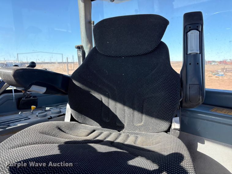 image for item EF6142 1996 Case-IH 7230 MFWD tractor