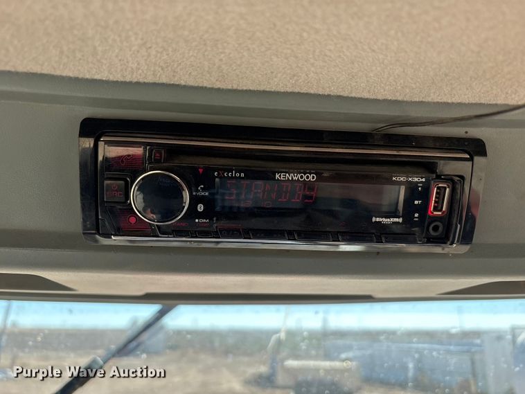 image for item EF6142 1996 Case-IH 7230 MFWD tractor