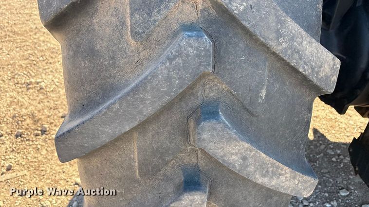 image for item EF6142 1996 Case-IH 7230 MFWD tractor