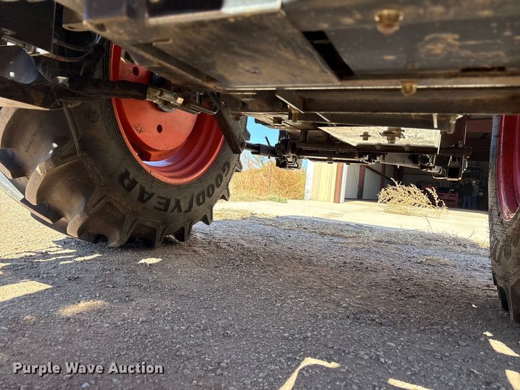 image for item EF6148 2022 Kubota M5-111D MFWD tractor