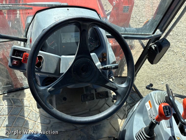 image for item EF6148 2022 Kubota M5-111D MFWD tractor