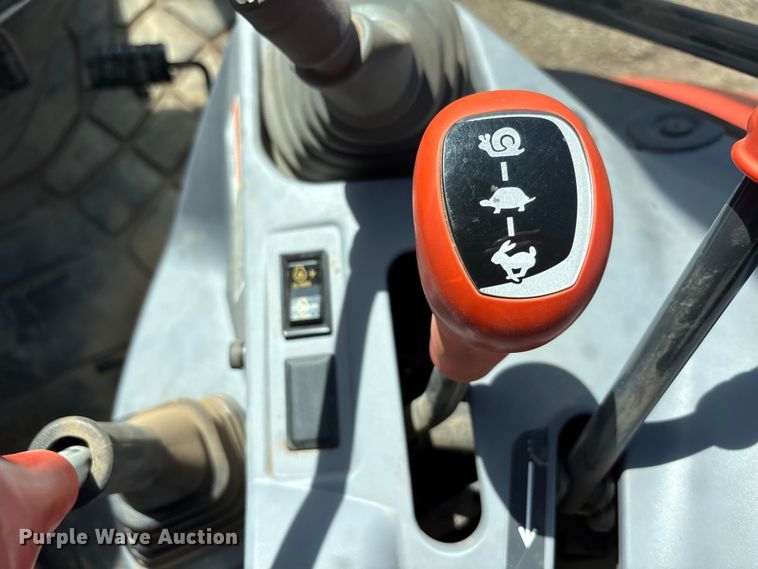 image for item EF6148 2022 Kubota M5-111D MFWD tractor