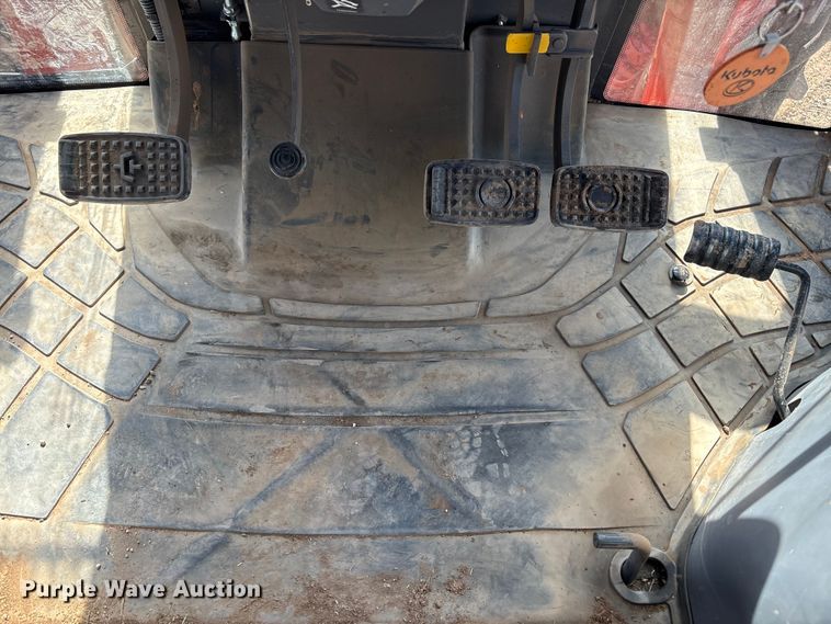 image for item EF6148 2022 Kubota M5-111D MFWD tractor