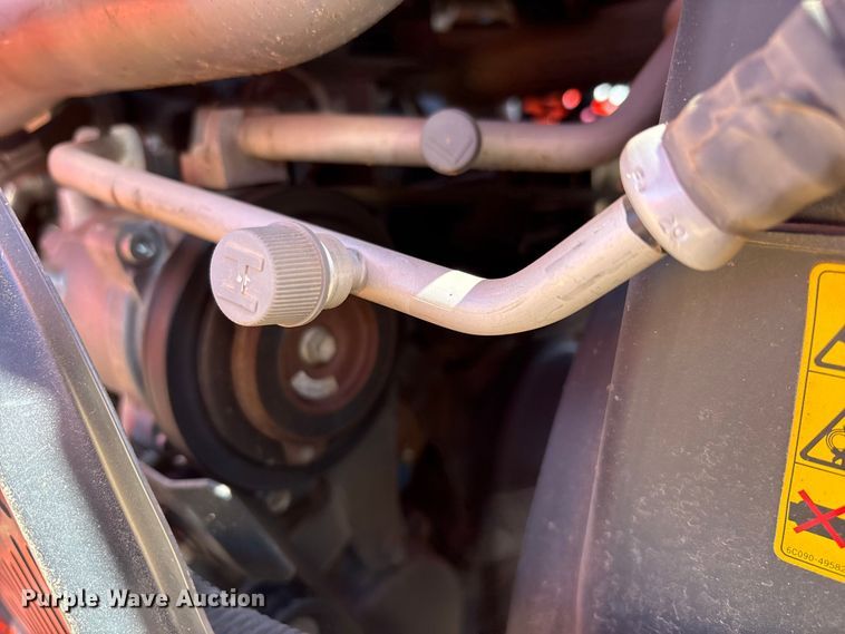 image for item EF6148 2022 Kubota M5-111D MFWD tractor