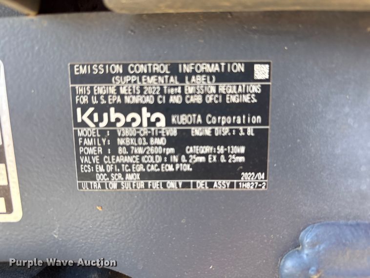 image for item EF6148 2022 Kubota M5-111D MFWD tractor