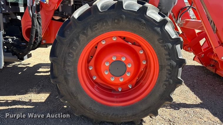 image for item EF6148 2022 Kubota M5-111D MFWD tractor