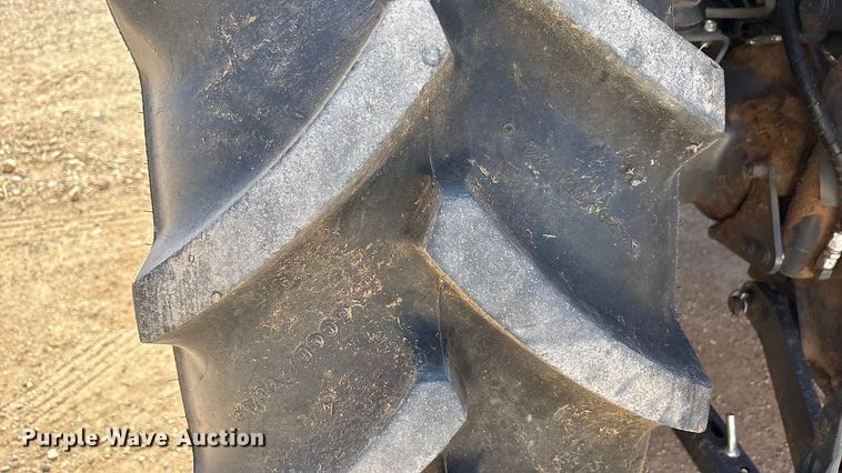 image for item EF6148 2022 Kubota M5-111D MFWD tractor