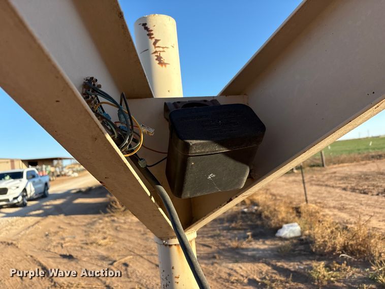 image for item EF6171 1997 Gooseneck A7A1 livestock trailer