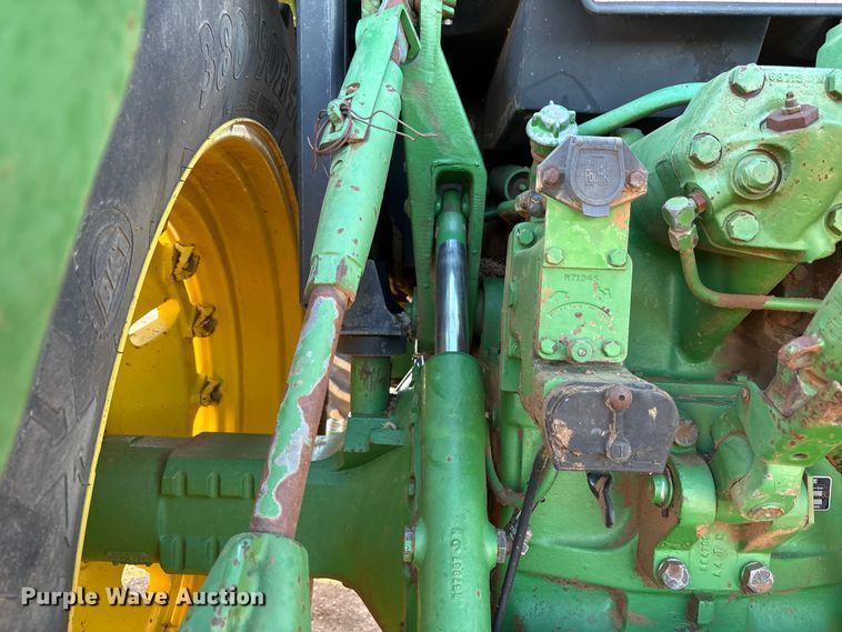 image for item EF6172 1985 John Deere 4850 MFWD tractor
