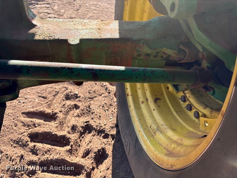 image for item EF6172 1985 John Deere 4850 MFWD tractor