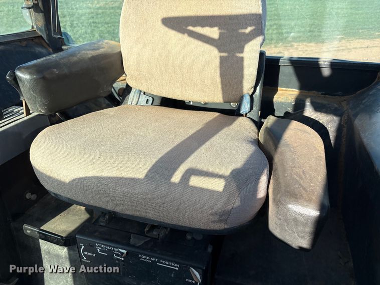 image for item EF6172 1985 John Deere 4850 MFWD tractor