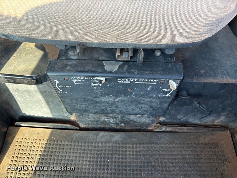 image for item EF6172 1985 John Deere 4850 MFWD tractor