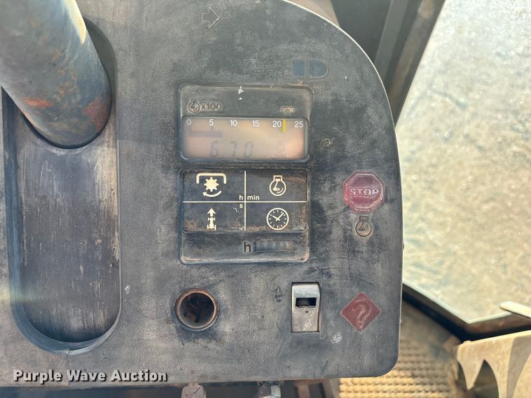 image for item EF6172 1985 John Deere 4850 MFWD tractor