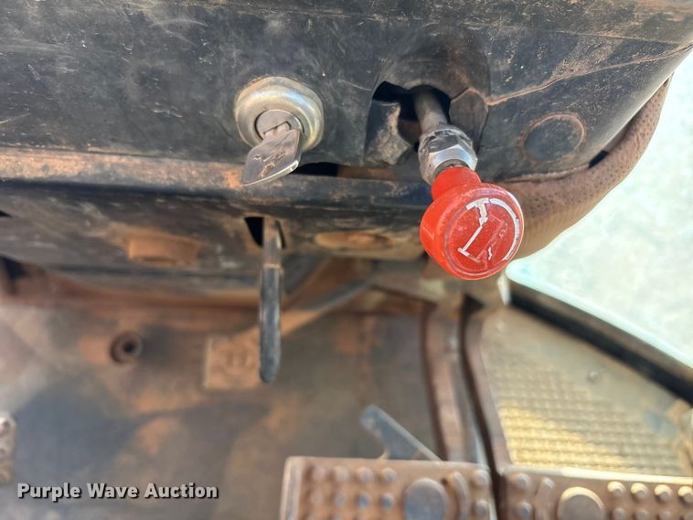 image for item EF6172 1985 John Deere 4850 MFWD tractor