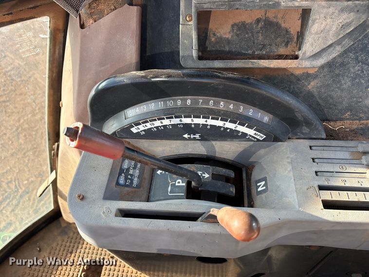 image for item EF6172 1985 John Deere 4850 MFWD tractor