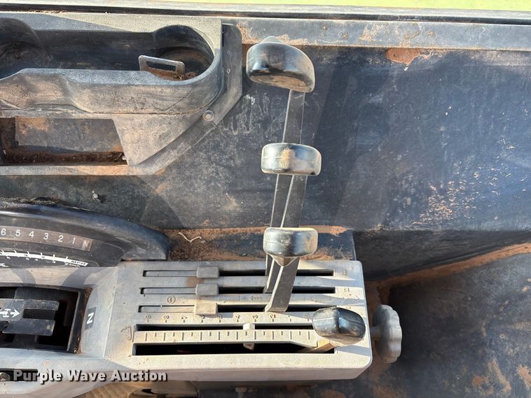 image for item EF6172 1985 John Deere 4850 MFWD tractor