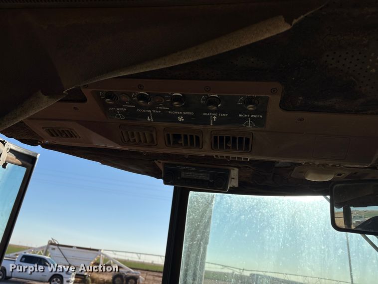 image for item EF6172 1985 John Deere 4850 MFWD tractor