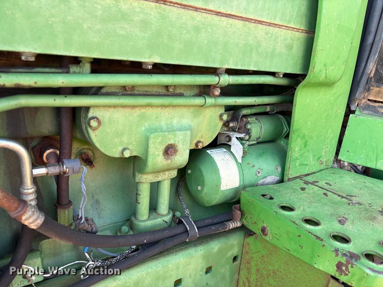 image for item EF6172 1985 John Deere 4850 MFWD tractor