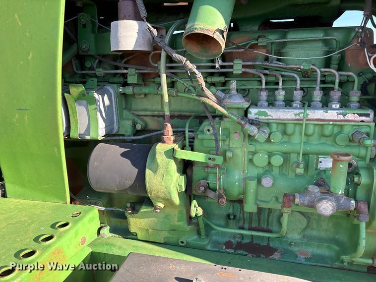 image for item EF6172 1985 John Deere 4850 MFWD tractor