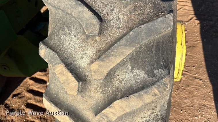 image for item EF6172 1985 John Deere 4850 MFWD tractor