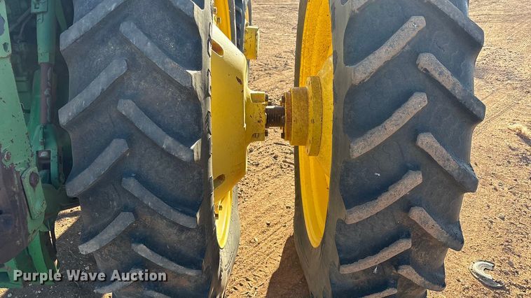 image for item EF6172 1985 John Deere 4850 MFWD tractor