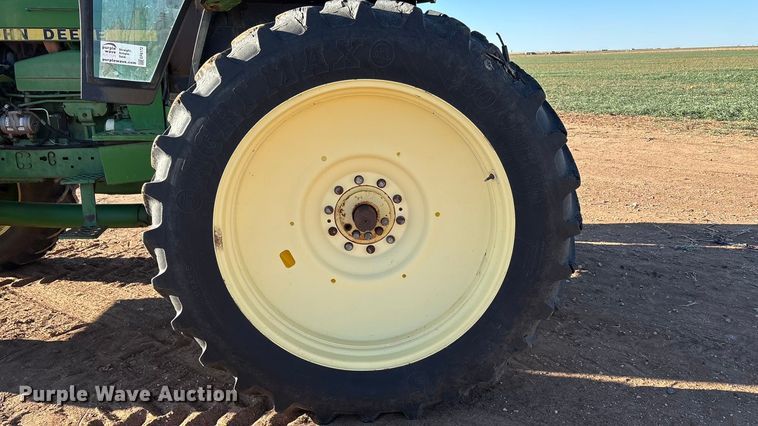 image for item EF6172 1985 John Deere 4850 MFWD tractor