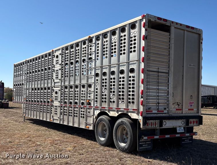 image for item EF6179 2005 Wilson PSDCL-402 livestock trailer