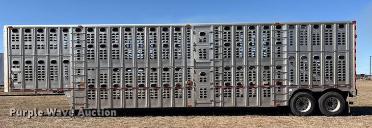 image for item EF6179 2005 Wilson PSDCL-402 livestock trailer
