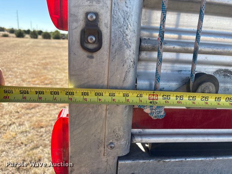 image for item EF6179 2005 Wilson PSDCL-402 livestock trailer